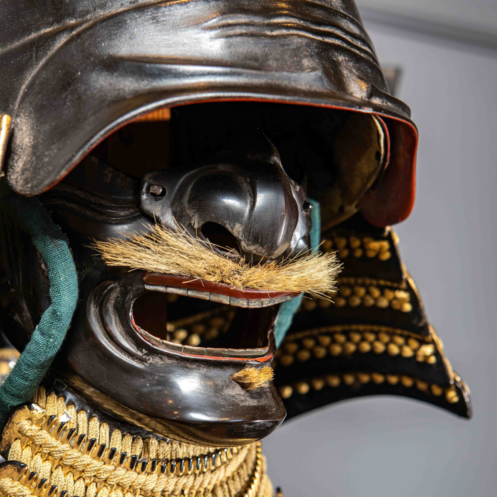 Armature giapponesi: Iron Tokanmuri Kawari Kabuto - Periodo Edo